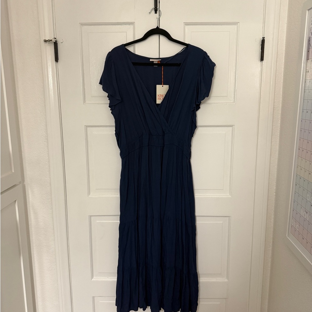 Elegant Navy Midi Dress